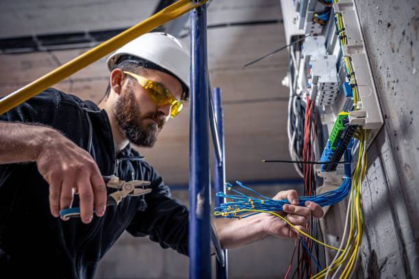 Best Local Electrician Companies  in Coupeville, WA